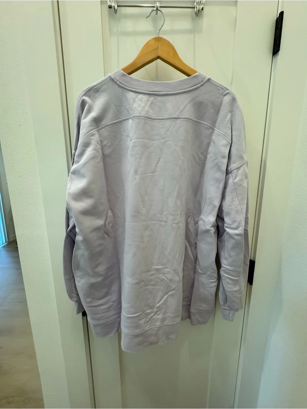 lululemon-Lavender Crewneck Sweatshirt Pullover- Womens size 16